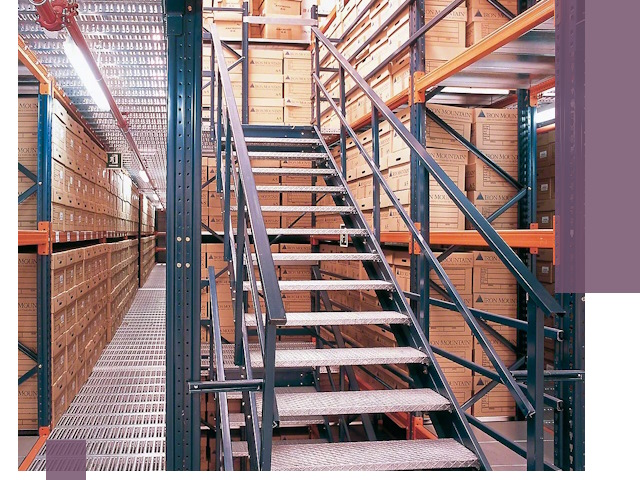 Лестницы складские прочные и безопасные под ключ в Йошкаре-Ола