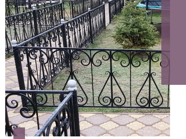 Кованые газонные ограждения под ключ в Йошкаре-Ола